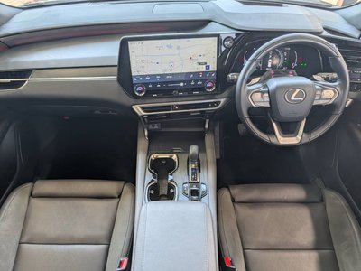 2024 Lexus RX — миниатюра 32