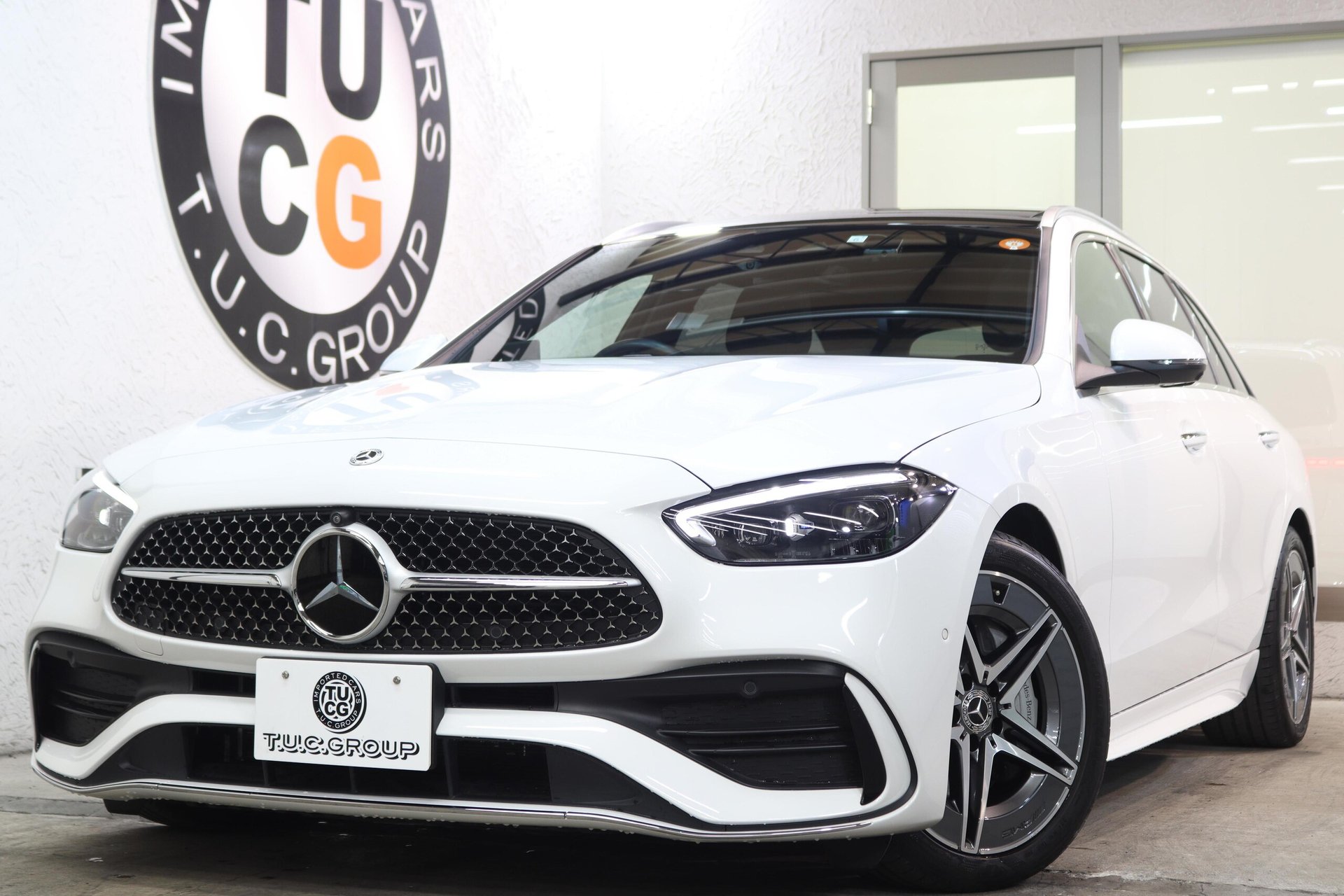 MERCEDES-BENZ C-CLASS WAGON - View 1