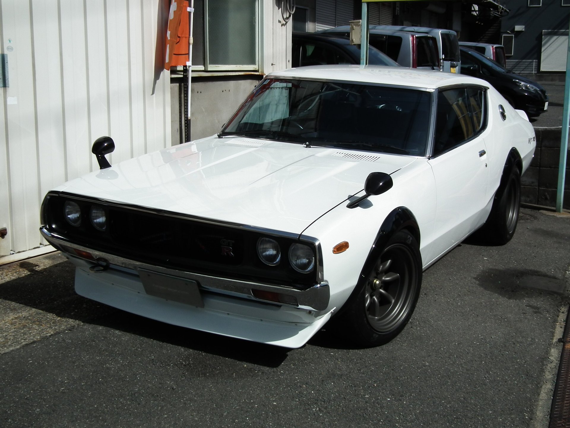 NISSAN SKYLINE COUPE - View 1