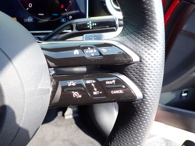 2025 Mercedes-BENZ C-CLASS — миниатюра 14