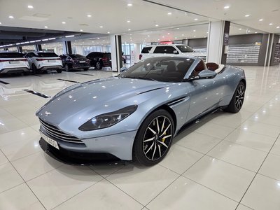 ASTON MARTIN DB11