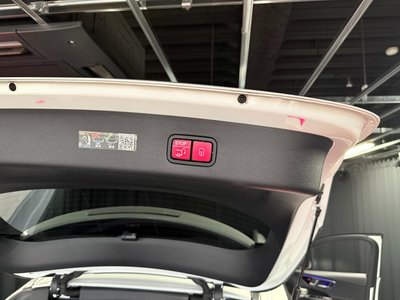 2023 Mercedes-BENZ GLC thumbnail 31