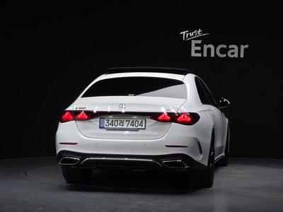 2025 Mercedes-BENZ E-CLASS 照片 3
