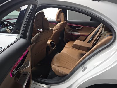 2025 Mercedes-BENZ E-CLASS — миниатюра 11