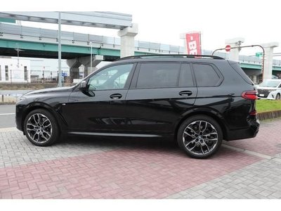 BMW X7 - 7