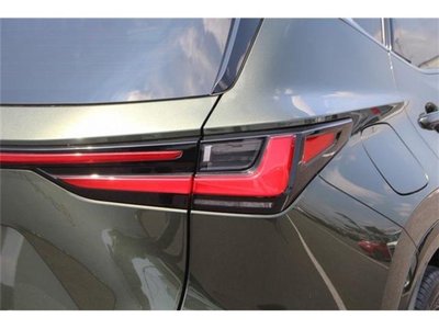 صورة مصغرة 42 لـ 2022 Lexus NX