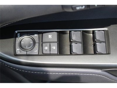 صورة مصغرة 76 لـ 2022 Lexus NX