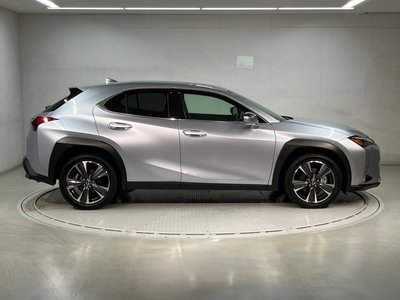 2024 LEXUS UX — фото 3