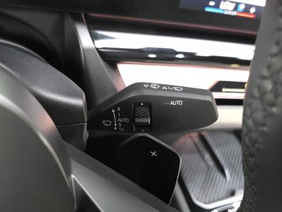 2025 BMW 5 SERIES — миниатюра 32