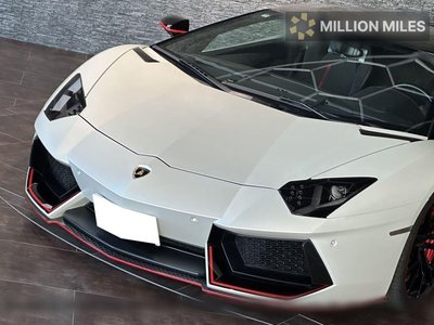 LAMBORGHINI AVENTADOR - 9