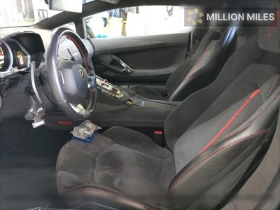 LAMBORGHINI AVENTADOR - 3