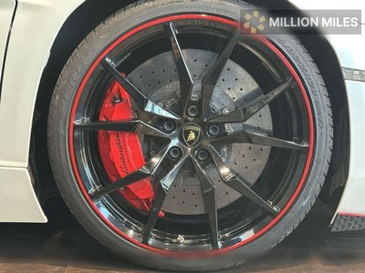 LAMBORGHINI AVENTADOR - 10