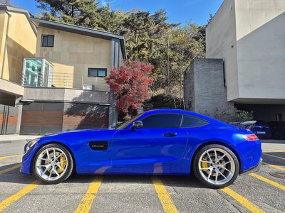 MERCEDES-BENZ GT AMG - 5