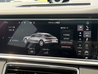 2018 Porsche PANAMERA thumbnail 17