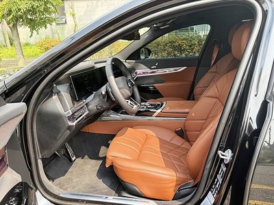 2025 BMW 7 SERIES thumbnail 18