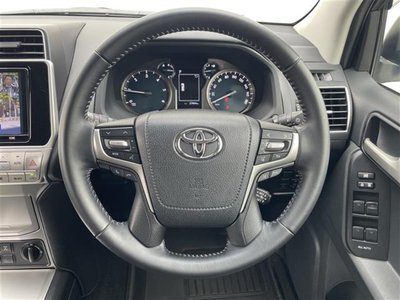TOYOTA LAND CRUISER PRADO - 6