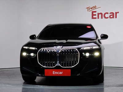 BMW 7 SERIES - 2