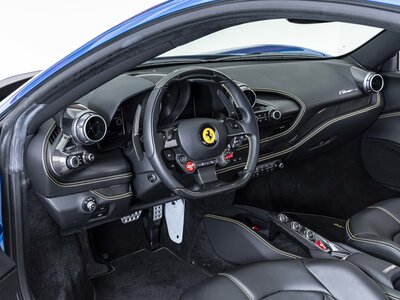 FERRARI F8 TRIBUTO - 4