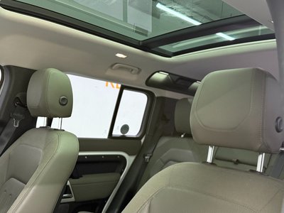 LAND ROVER DEFENDER - 8