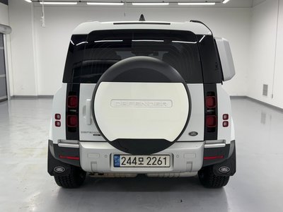 LAND ROVER DEFENDER - 6