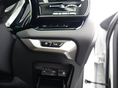 صورة مصغرة 11 لـ 2024 Lexus RX