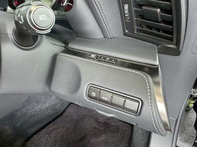 صورة مصغرة 50 لـ 2017 Lexus LC