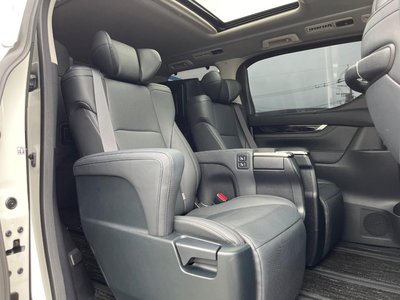 TOYOTA ALPHARD - 9