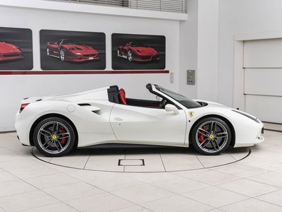 2018 Ferrari 488 SPIDER photo 5