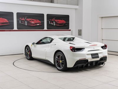 2018 Ferrari 488 SPIDER photo 12