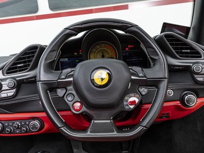 2018 Ferrari 488 SPIDER photo 15