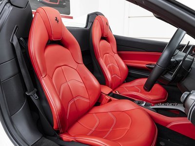 2018 Ferrari 488 SPIDER — миниатюра 17