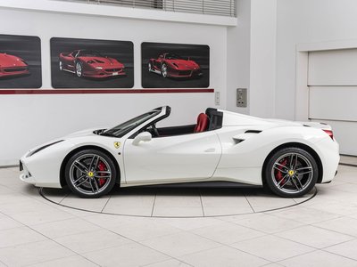 2018 Ferrari 488 SPIDER photo 9