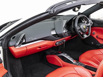 2018 Ferrari 488 SPIDER — миниатюра 20