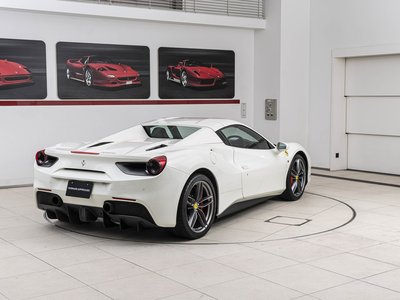 2018 Ferrari 488 SPIDER photo 11