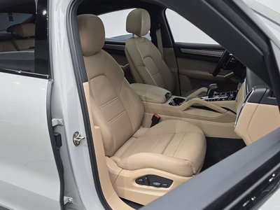 PORSCHE CAYENNE - 10