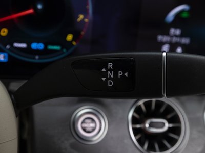 MERCEDES-BENZ E-CLASS - 9