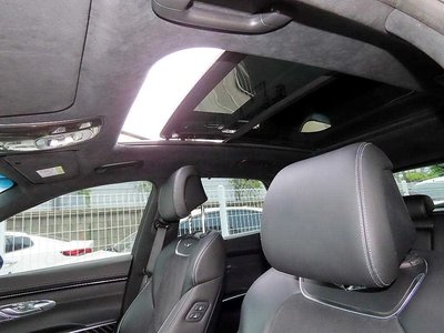 2021 Genesis GV70 — миниатюра 16