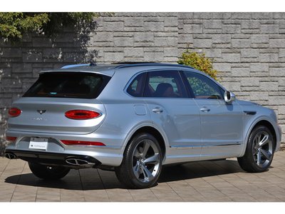 BENTLEY BENTAYGA - 6