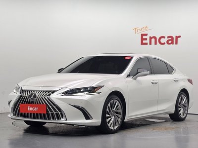 2025 Lexus ES photo 1