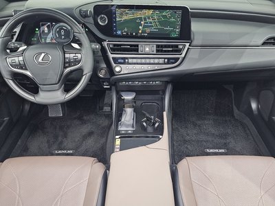 2025 Lexus ES photo 5