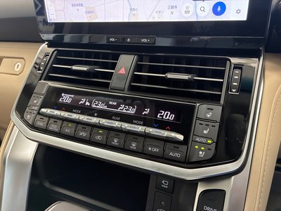 صورة مصغرة 13 لـ 2025 Toyota LAND CRUISER 300