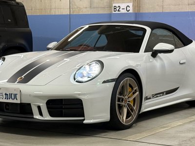 PORSCHE 911 CABRIOLET - 1