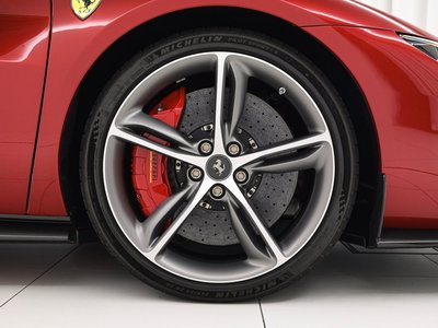 FERRARI 296 - 8