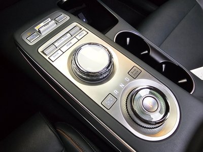 صورة مصغرة 14 لـ 2020 Genesis GV70