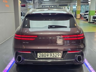صورة 3 لـ 2020 Genesis GV70