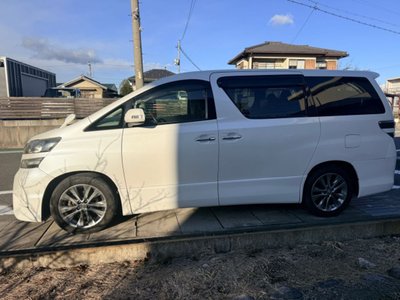 TOYOTA VELLFIRE - 9