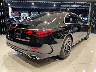 MERCEDES-BENZ E-CLASS - 5