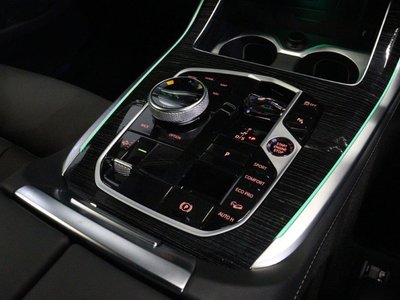 2024 BMW X7 thumbnail 35