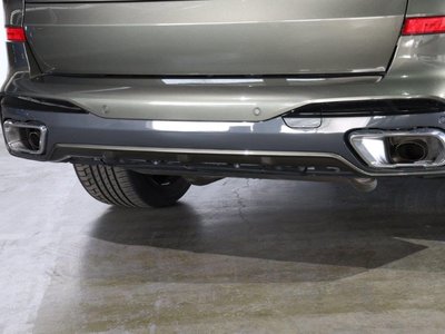 2024 BMW X7 photo 10