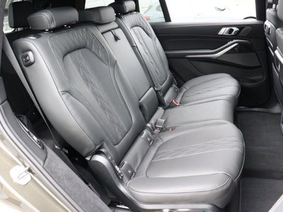 2024 BMW X7 thumbnail 22